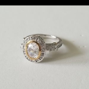 Silver Ring with Two Tone Design Band